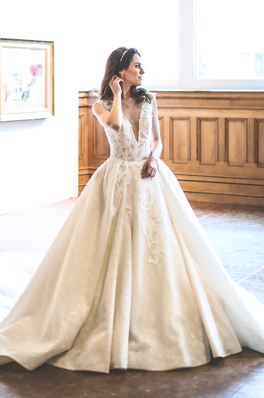 Charming A-Line V-Neck Appliqued Ball Gown Tulle Wedding Dress | Tulle wedding  dress, Ball gowns, V neck wedding dress