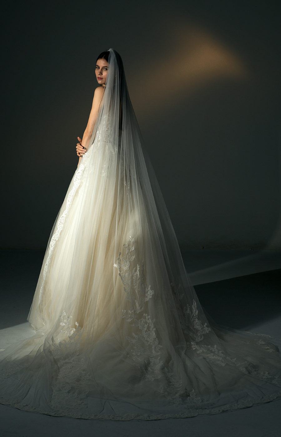 Veil JPV009 June Peony Bridal Couture Wedding Dress